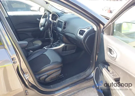 2020 Jeep Compass Latitude 4X4 from USA, damaged, VIN 3C4NJDBB2LT229330